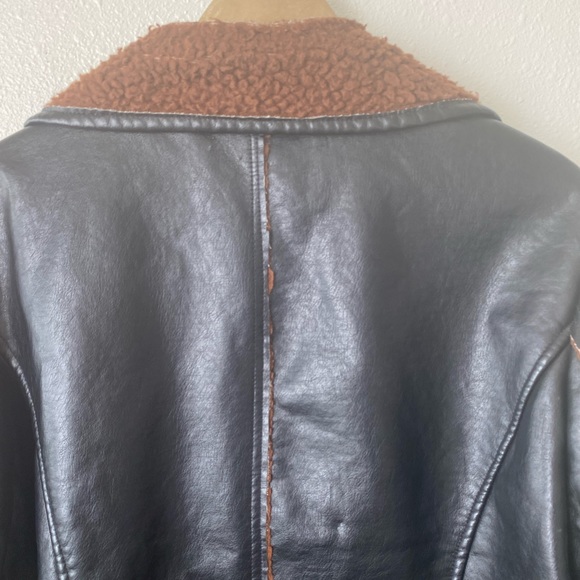 Vintage Sherpa Lined Leather Jacket - Picture 6 of 11